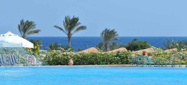 Royal Brayka Beach Resort อาบูดาบับ ภายนอก รูปภาพ